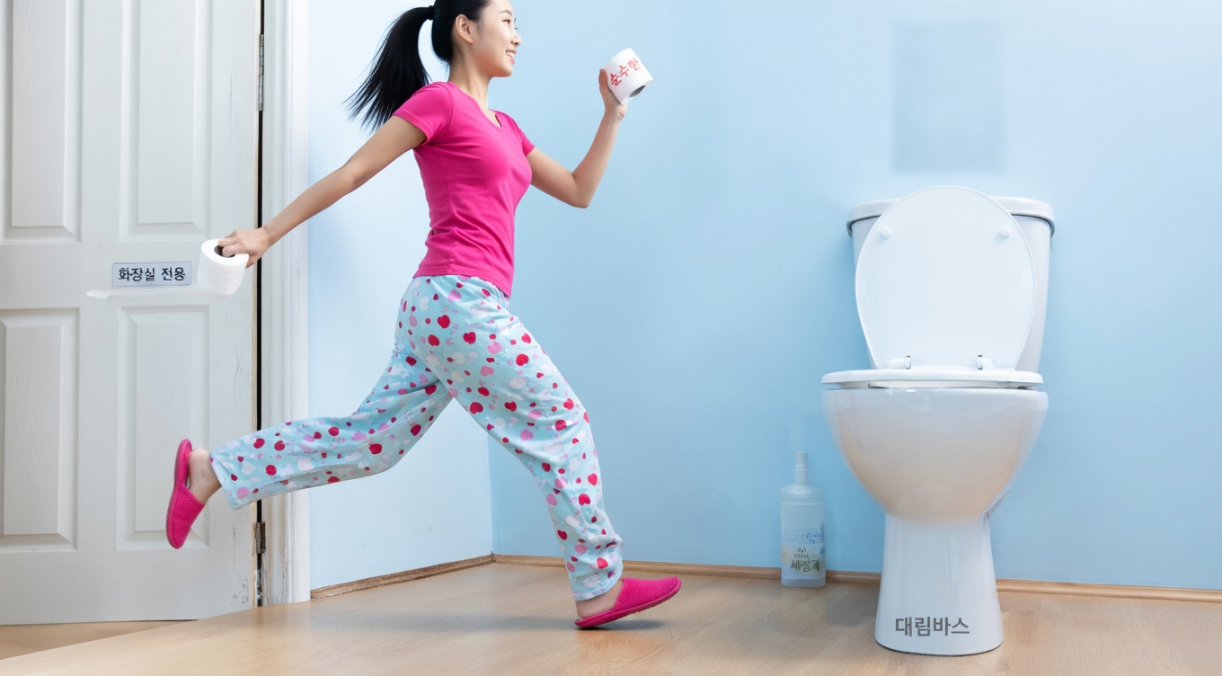 신장 질환 환자들은 왜 밤에 소변을 보려고 3~4번씩 자주 깨나요?