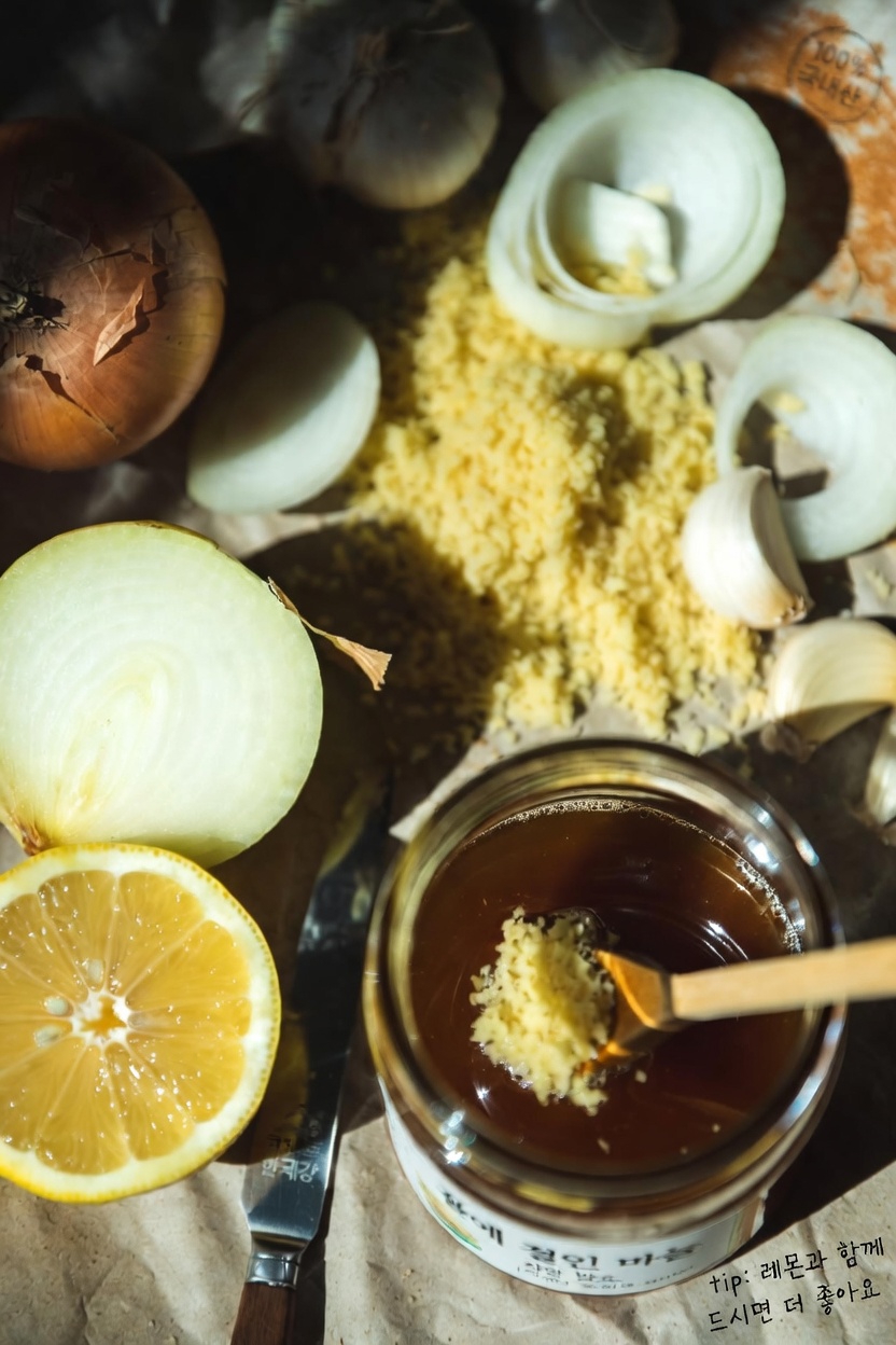 생강, 마늘, 양파, 레몬, 꿀 혼합물의 잠재적인 건강 효능 탐구: 간단한 가정용 준비 가이드