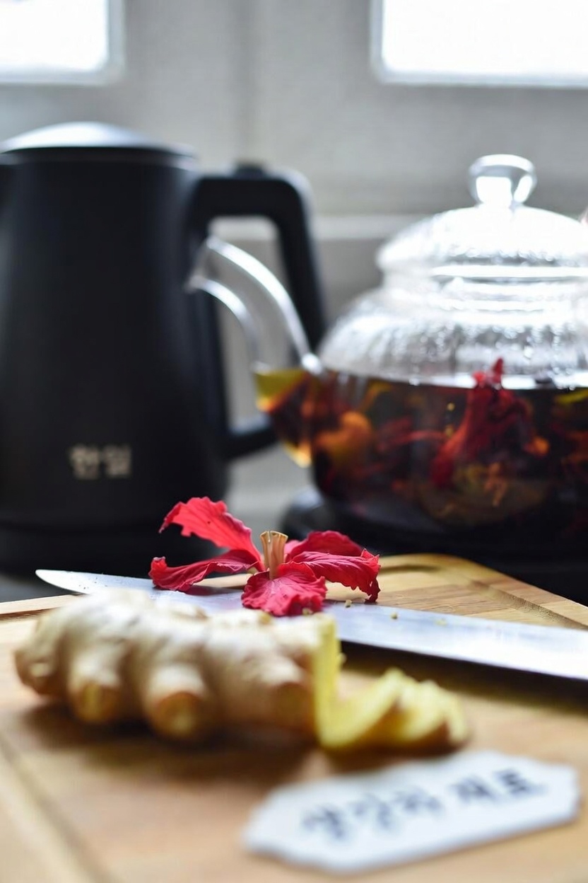 60세 이상이신가요? 더 튼튼한 다리와 매일 더 편한 보행을 돕는 간단한 차 3가지를 알아보세요