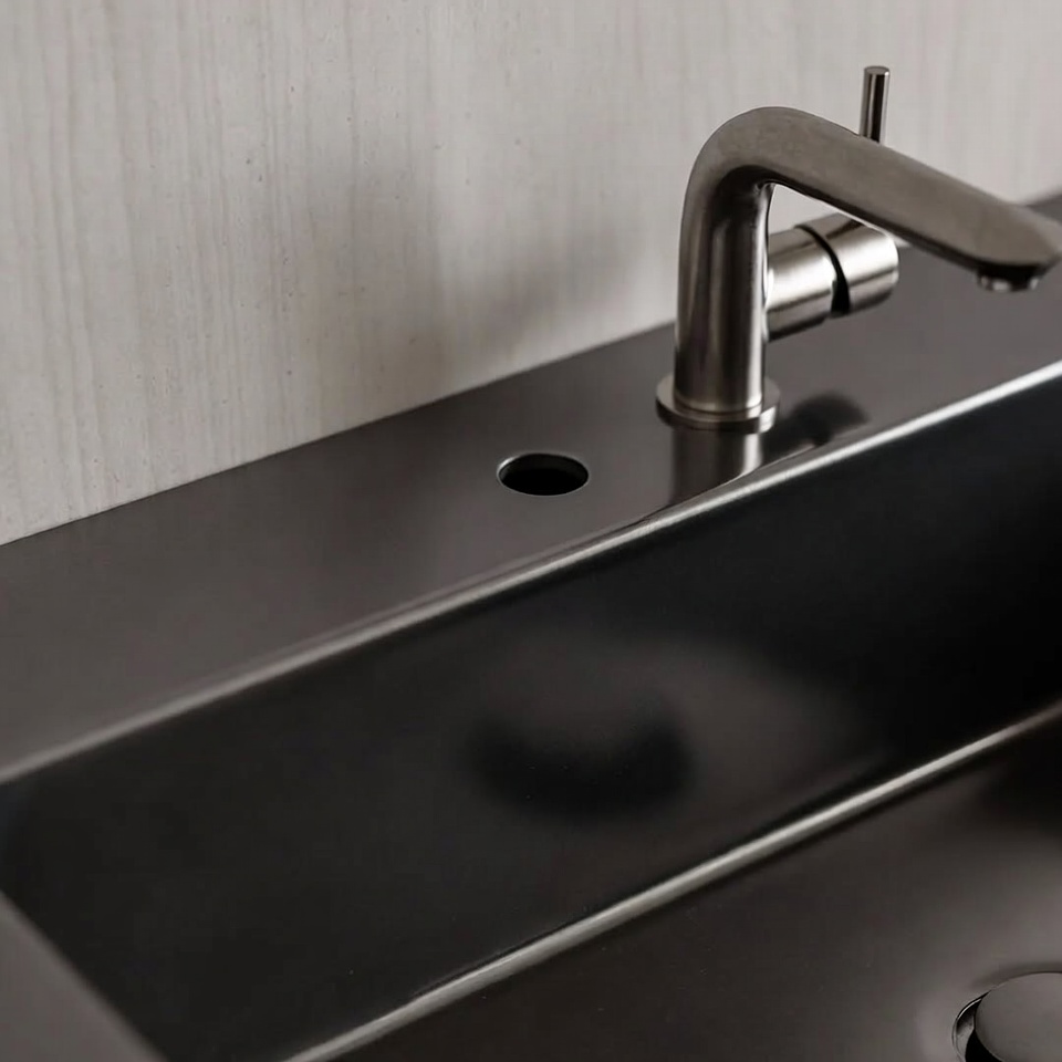 쓸모없어 보이는 싱크대의 작은 구멍, 놀라운 기능이 있다